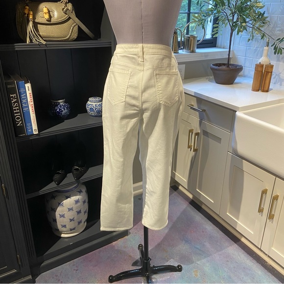 Chico's So Slimming Girlfriend Slim Leg Crop White Jeans – Size 10 - Picture 6 of 7